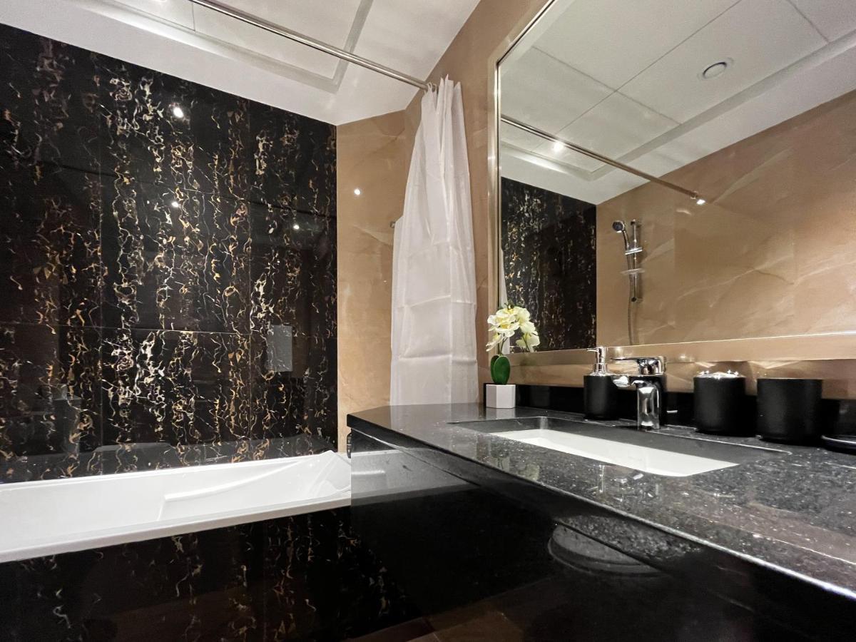 Trophy - Sky High Haven Suite Dubaï Extérieur photo